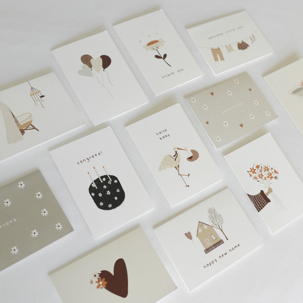 12x hippe kaartjes in neutrale kleuren